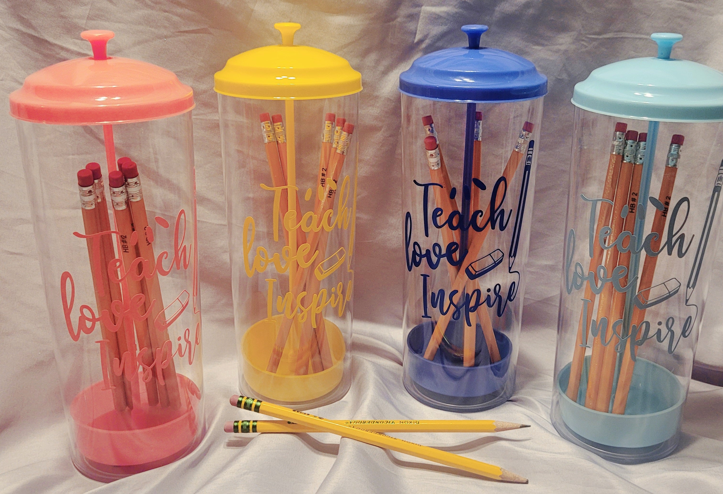 Personalized Straw Dispenser Pencil Holder, Custom Teacher Gift, Pencil  Dispenser, Back to School, End of Year, Polka Dot, Desk Organizer 